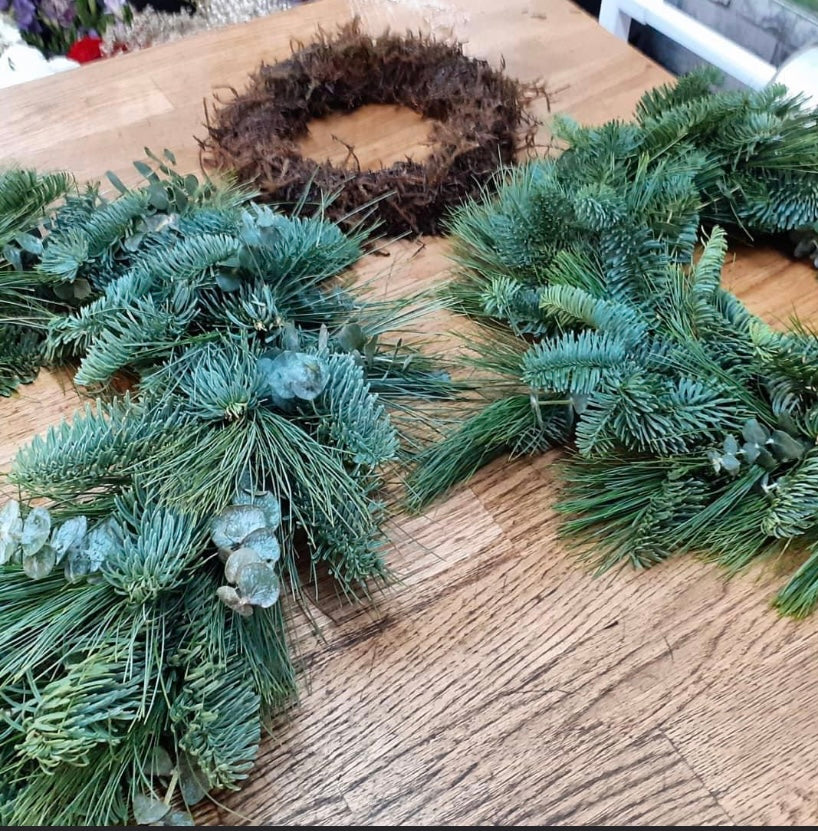 Making Christmas Wreaths  BBC Gardeners World Magazine