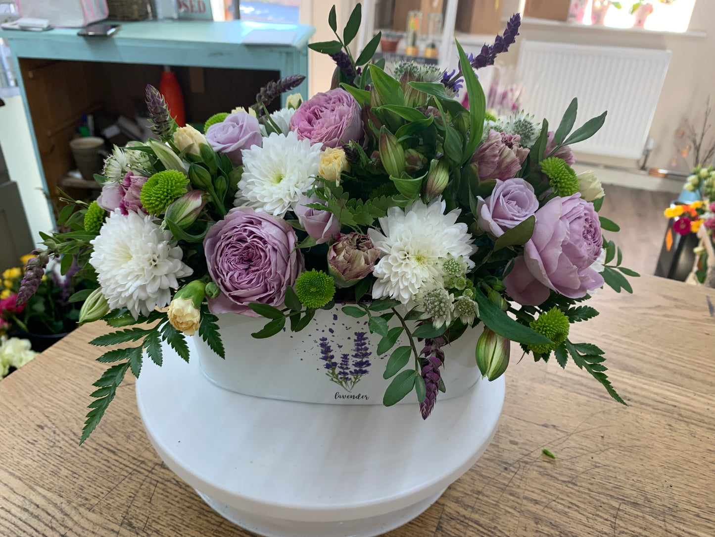 Oval arrangement