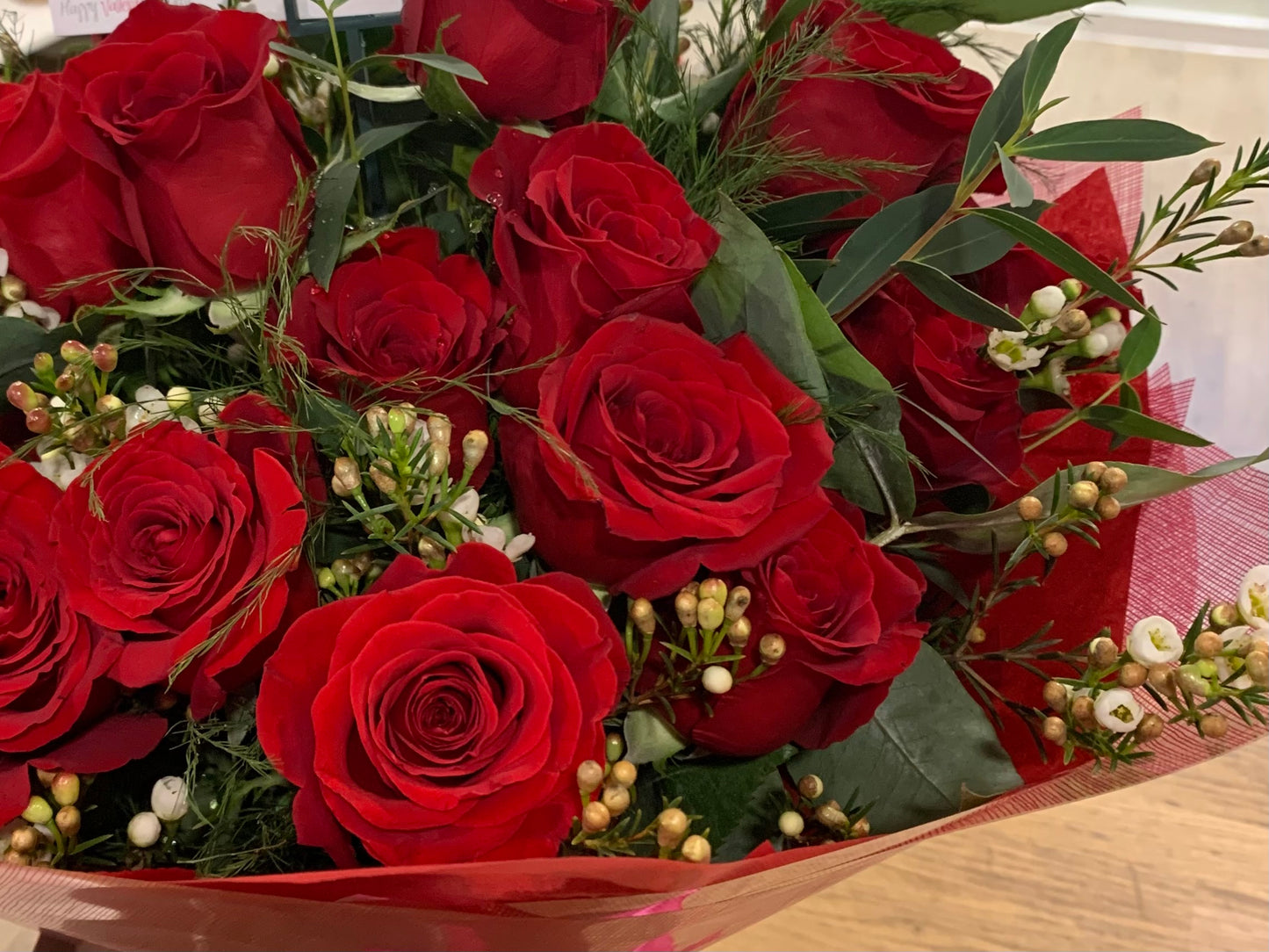 50 red roses