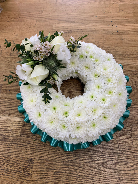 Based wreath farewell tribute
